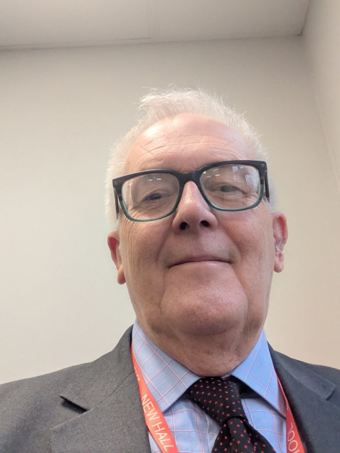 Graham Poulteney Nash 03 700